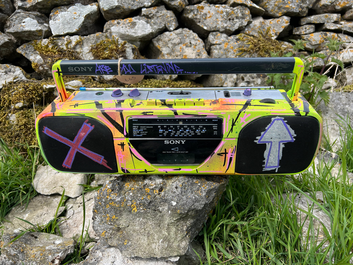 Custom Graffiti Stereo